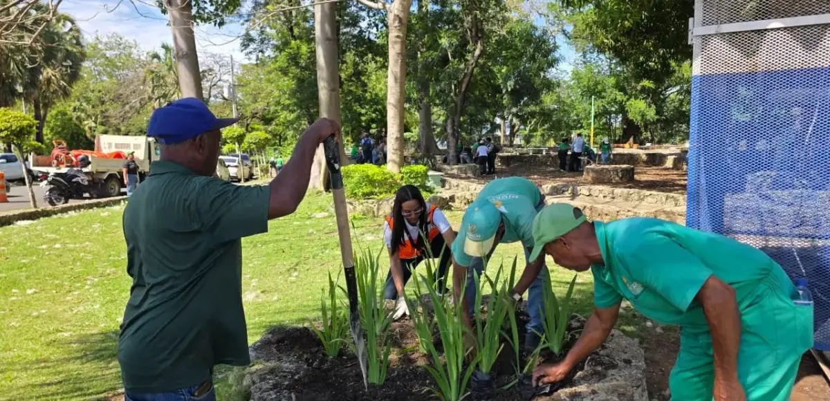 Digecac interviene el parque Domingo Liz de la avenida España
