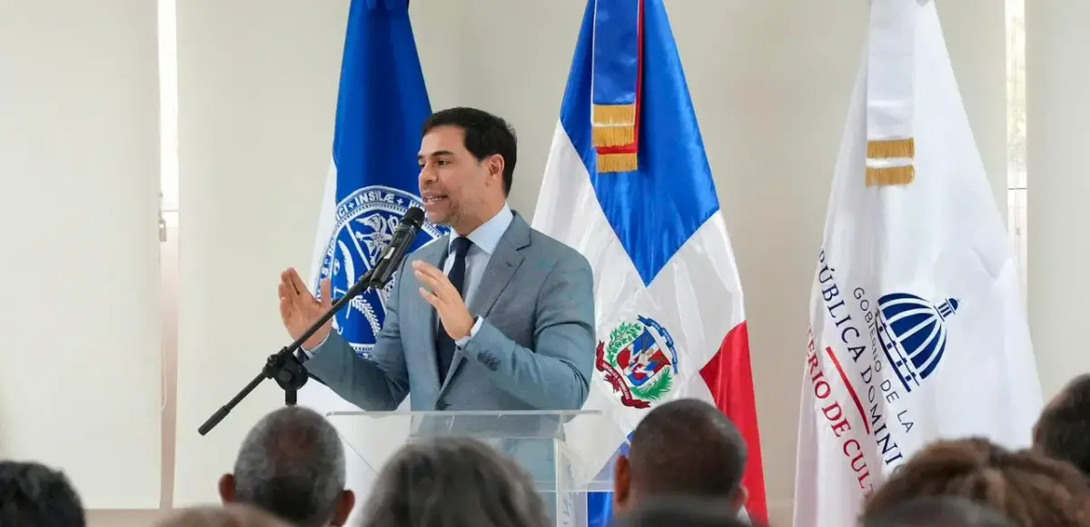 Roberto Ángel Salcedo anuncia celebración del Primer Festival Cultural de la Región Enriquillo