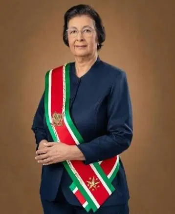 Presidenta de Surinam llegará a República Dominicana este sábado