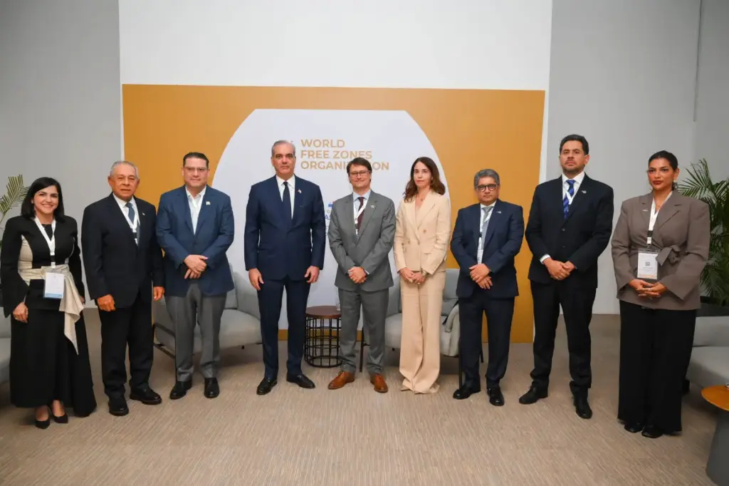 Ministerio de Industria, Comercio y Mipymes y DP World anuncian inversión adicional de USD$100 millones para 2026