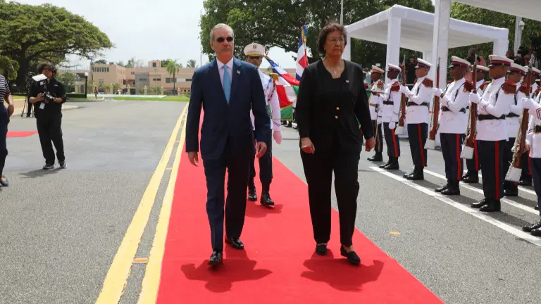 Presidente Abinader recibe a su homóloga de Surinam, Jennifer Geerlings-Simons