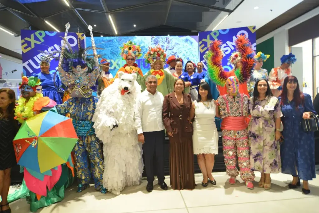 Con apasionantes expresiones arte y el lanzamiento de la Agenda Cultural de Santiago inició Expoturismo 2026