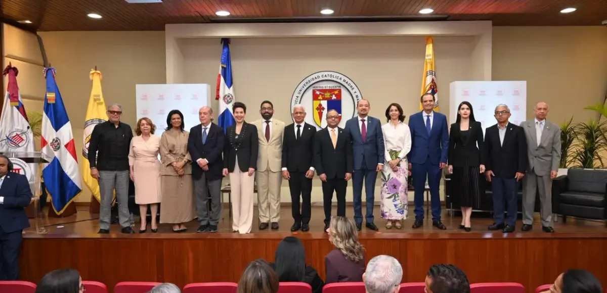 Juristas debaten el rol del Tribunal Constitucional en la protección de la Constitución económica