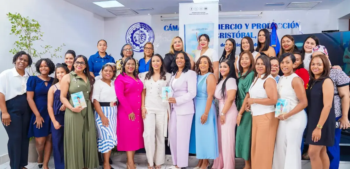 La plataforma de liderazgo “Mujer en Victoria” llega a San Cristóbal con un mensaje de transformación femenina