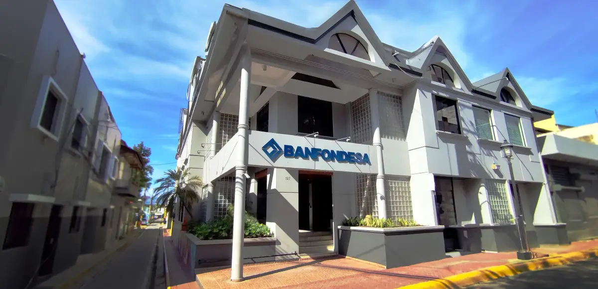Banfondesa eleva su calificación de solvencia a “A+” otorgada por Feller Rate