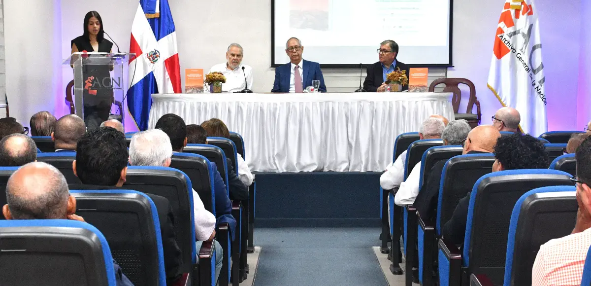 AGN pone a circular obra de Arturo Martínez Moya sobre la industria azucarera dominicana