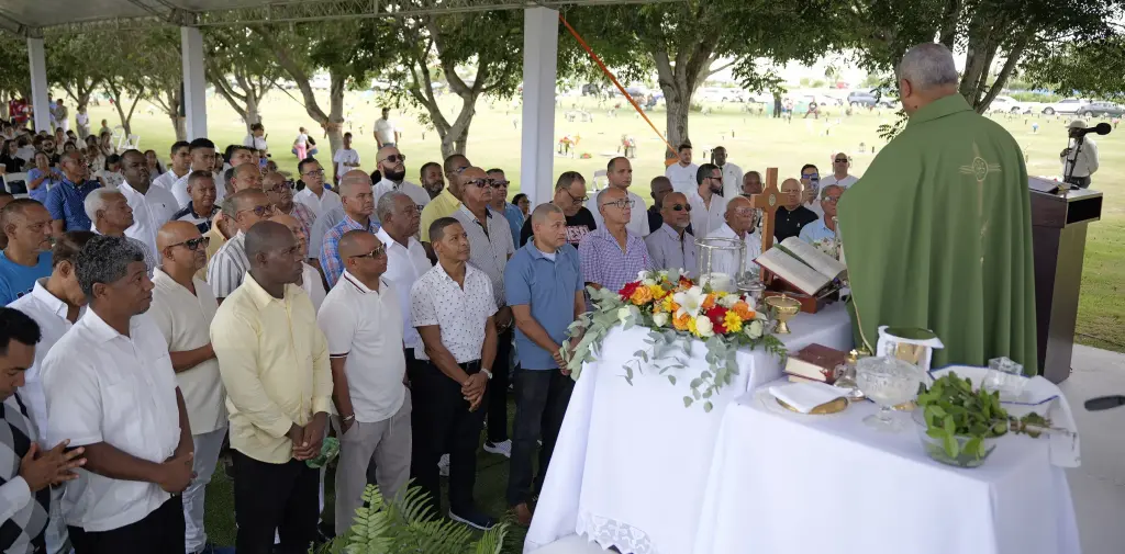 Parque del Prado celebra eucaristía en honor al legado de los padres