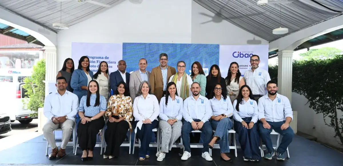 Iniciativa impulsa la inclusión financiera de cientos de familias en La Vega