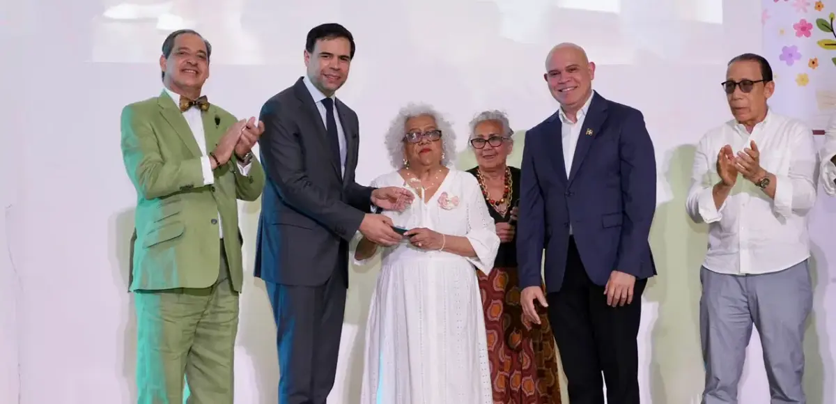 Miles asisten al Festival del Libro y la Cultura Dominicana 2026 en Nueva York