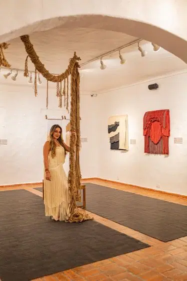 Gilda Strano marca un hito en el arte dominicano con la primera exposición individual de arte textil en República Dominicana