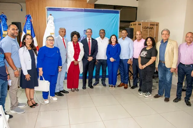UASD recibe donación del PROPEEP para Residencia Estudiantil