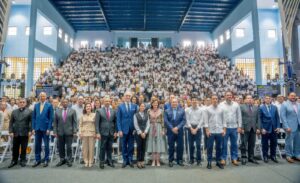 Rafael Santos Badía destaca respaldo del Gobierno a política de becas para ampliar oportunidades de formación
