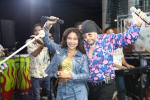 Toño Rosario y Steffany Constanza deslumbran a una multitud en Neyba