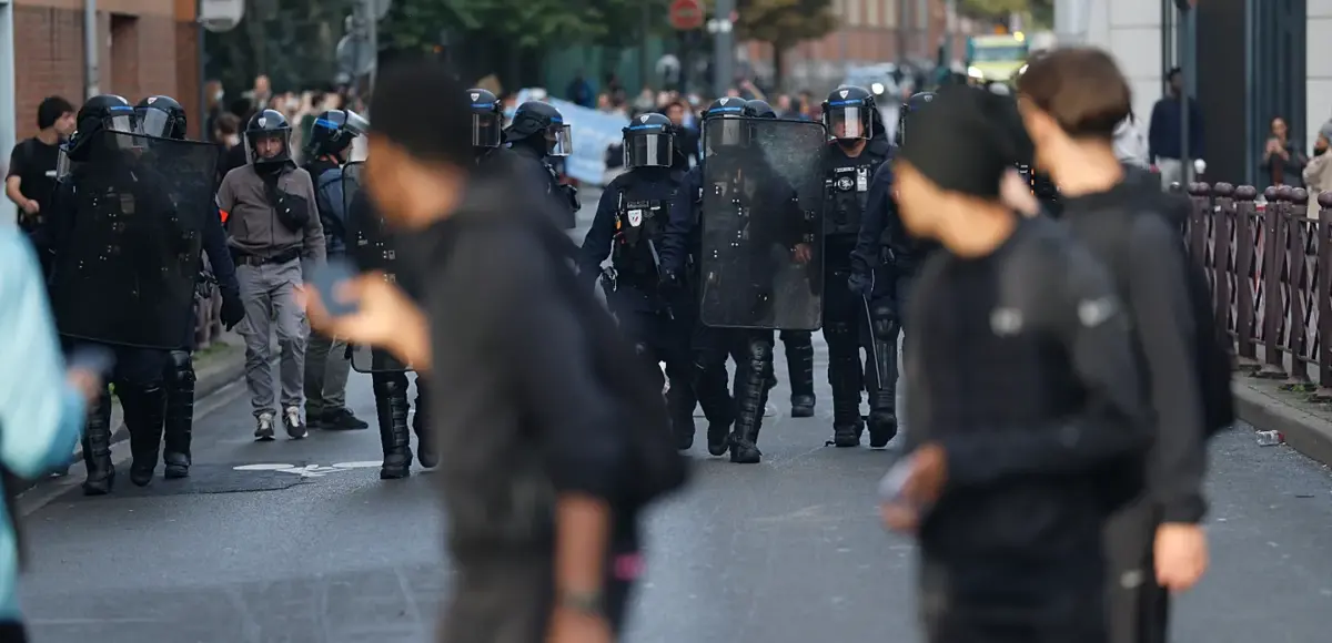 Incidentes en 413 centros educativos por protestas en Francia