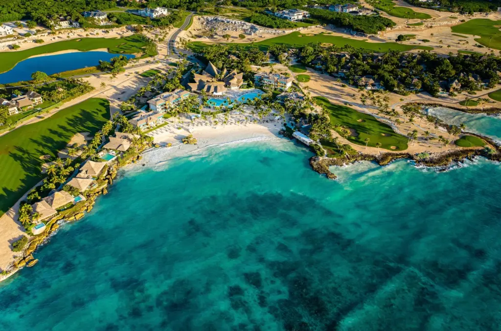 Eden Roc Cap Cana destaca entre los mejores del Caribe con dos Llaves Michelin y un nuevo reconocimiento de Condé Nast Traveler