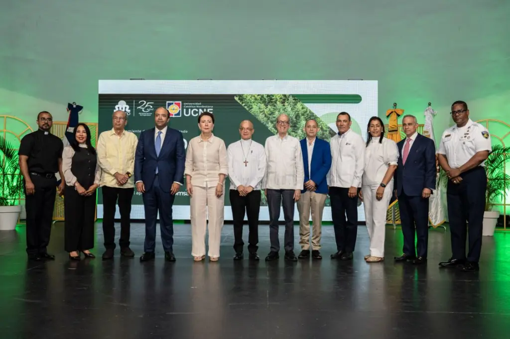 Sur Futuro y universidad UCNE inician curso de cambio climático para periodistas y comunicadores