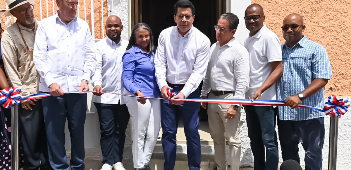 David Collado entrega 254 casas intervenidas en Ciudad Colonial
