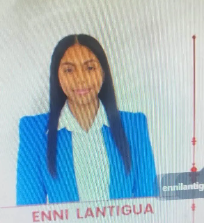 Estudiante de la UASD recibe reconocimiento internacional por su excelencia académica en El Salvador