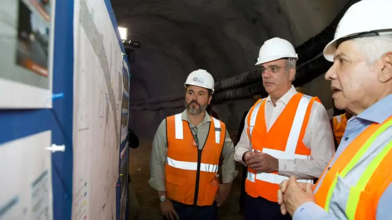 Abinader supervisa túnel pluvial de la avenida Luperón que se construye con fondos de Aerodom, para evitar inundaciones en la zona
