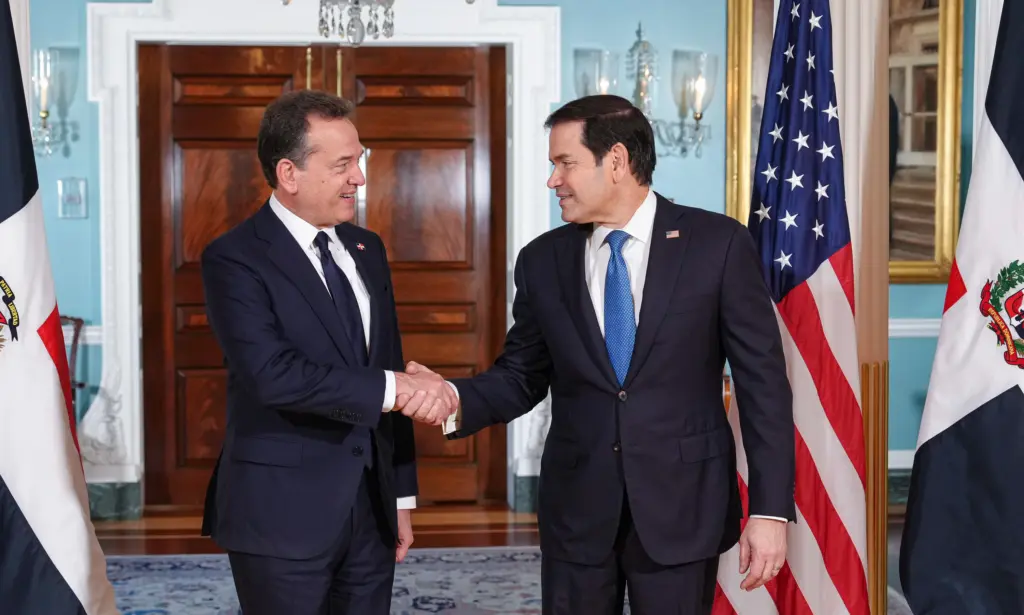Canciller Bisonó y secretario de Estado Marco Rubio repasan agenda bilateral entre República Dominicana y Estados Unidos
