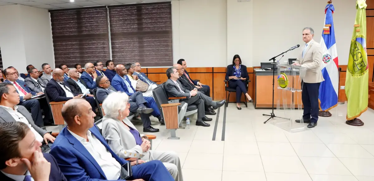 Presidente TSE aboga por la capacitación de los miembros de los partidos políticos