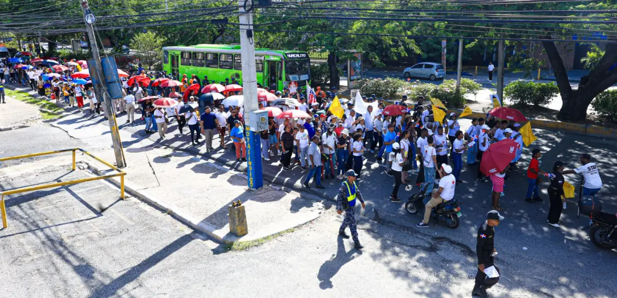 Ministerios Lumbrera Mayor realiza 5ta caminata por Día Nacional de la Biblia