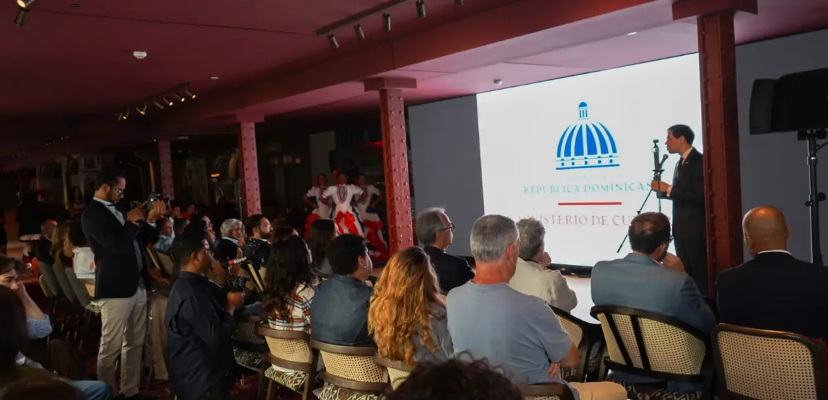 Roberto Ángel Salcedo encabeza el “Abrazo Hispanidad” encuentro que une España y República Dominicana a través de la danza.
