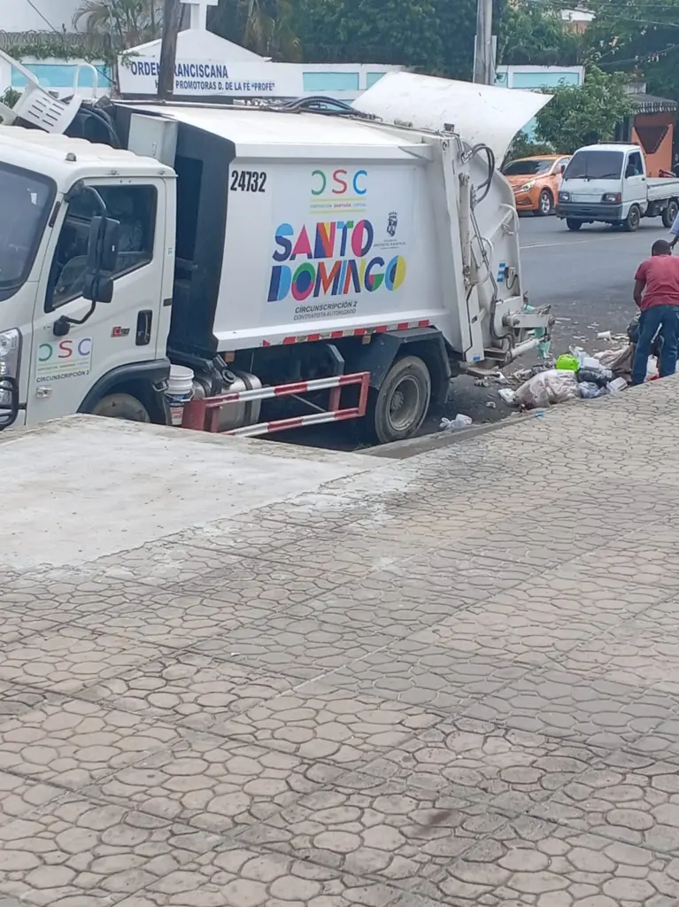 Santo Domingo frente a la basura: recoger no basta, hay que cambiar los hábitos