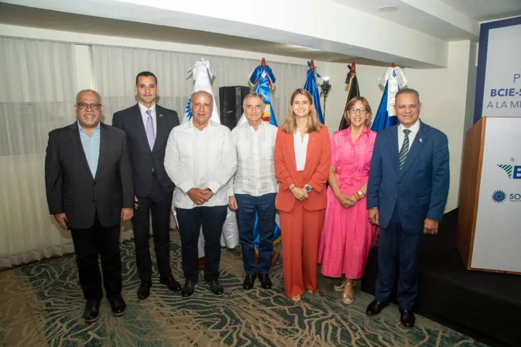 Premios BCIE-Solidarios 2026 para reconocer a los microempresarios que transforman la República Dominicana