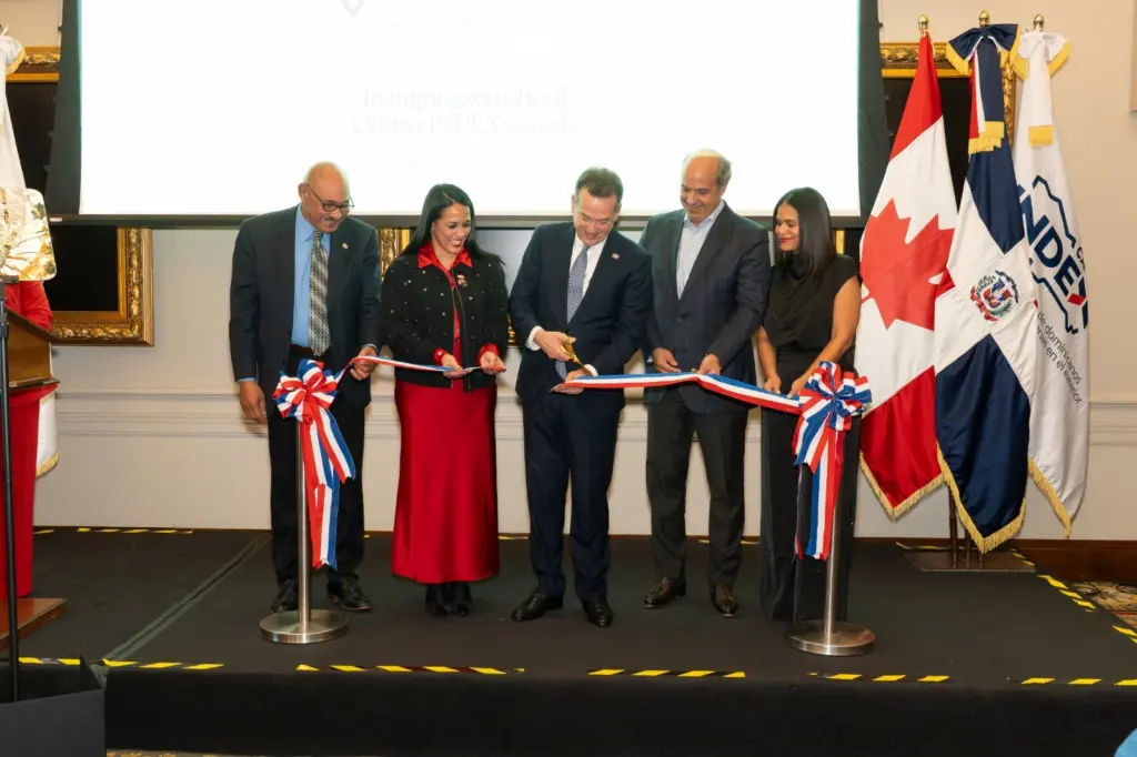 Canciller Bisonó inaugura oficina del INDEX en Canadá para fortalecer vínculos con la comunidad dominicana