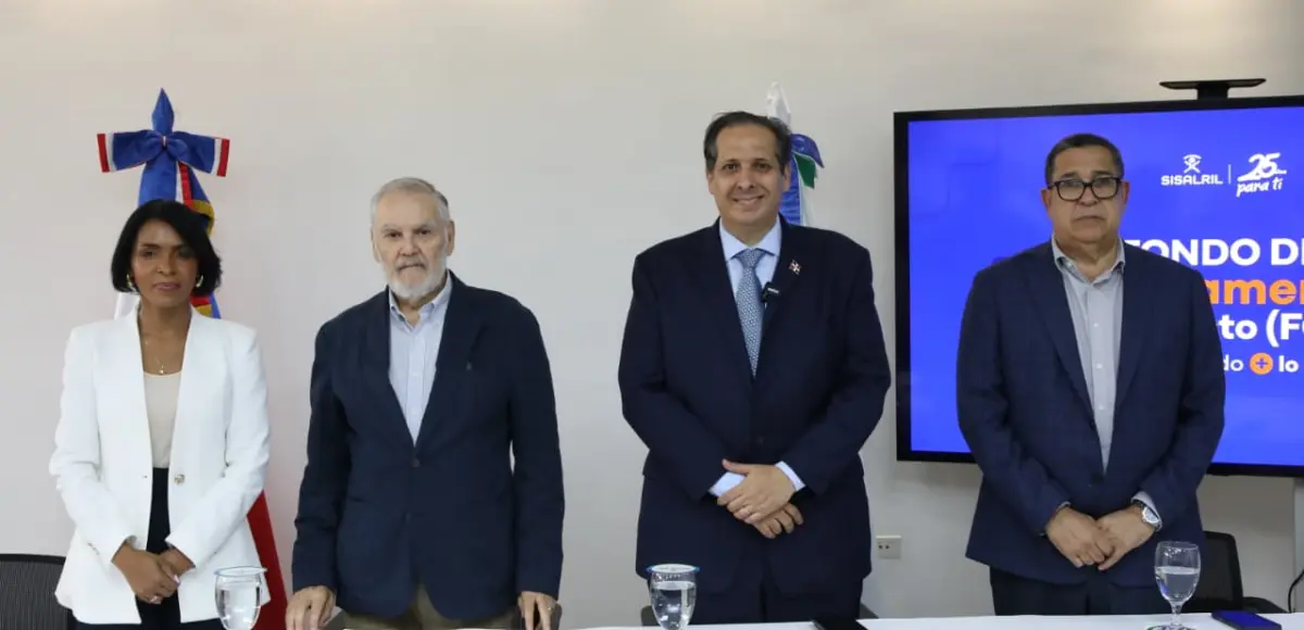 Aseguran acceso a medicamentos de hasta RD$16 millones para enfermedades de alto costo con el FOMAC