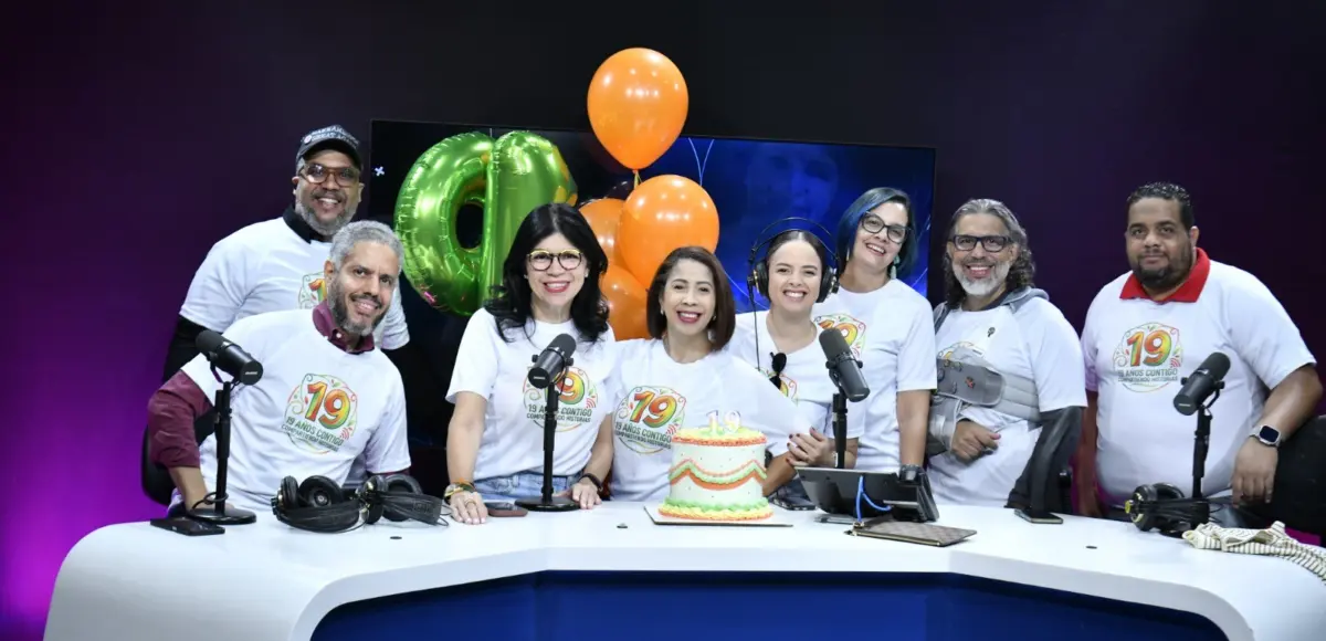 Ana Simó celebra 19 años de su programa radial, llena de agradecimiento